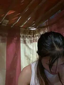 Snapshot of PhanHaa chatting on September 9, 2025, 1:21 pm PhanHaa online show from September 9, 2025, 1:21 pm
