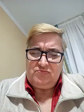 Sonya51561 online show from October 31, 2025, 4:41 pm