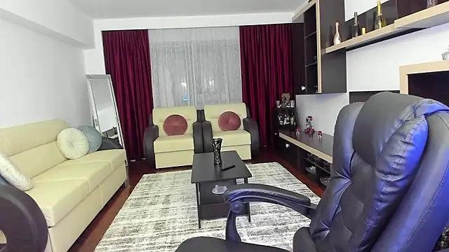 Ella sweety00 online show from February 14, 2026, 11:45 pm