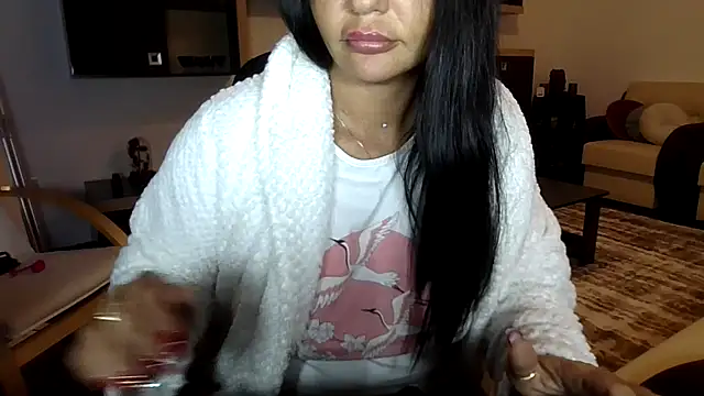 Ella sweety00 online show from May 6, 2026, 11:21 pm