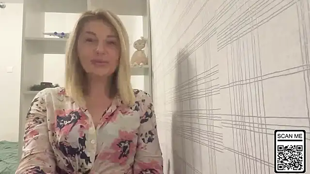 Blondie xoxoxo online show from November 16, 2025, 7:52 pm