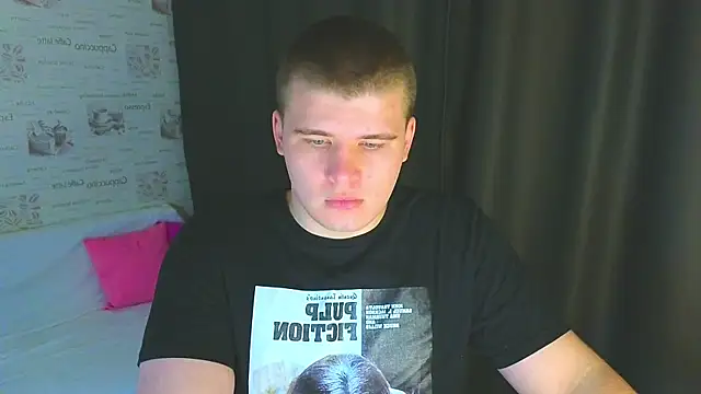 Snapshot of kittenmurr chatting on September 11, 2025, 8:31 pm kittenmurr online show from September 11, 2025, 8:31 pm