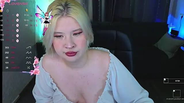 alana moons online show from September 9, 2025, 9:36 pm