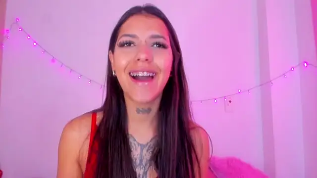 Abby roussee online show from November 25, 2025, 3:01 pm