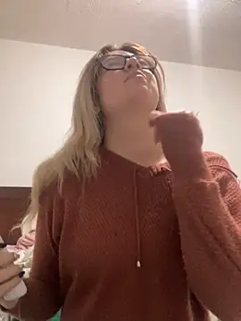 Blair Bunnyy online show from November 16, 2025, 6:52 am