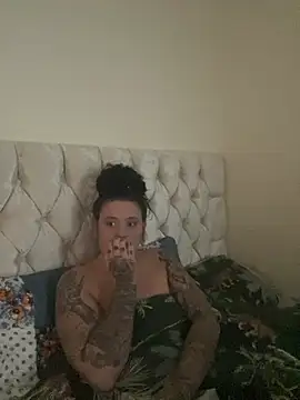 Snapshot of Charsworld chatting on February 23, 2026, 8:33 am Charsworld online show from February 23, 2026, 8:33 am