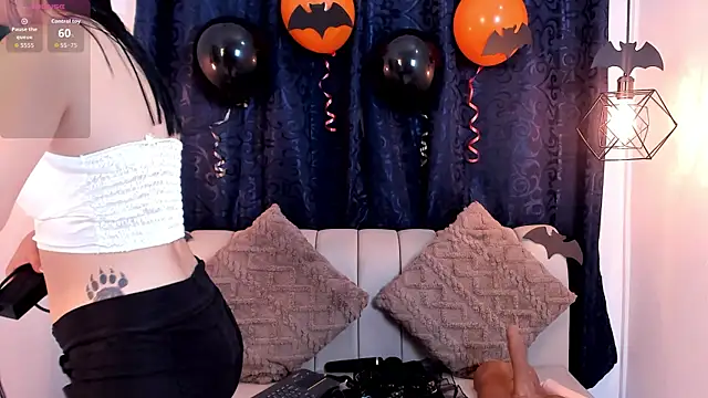 natasha moreno online show from October 31, 2025, 12:28 pm