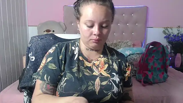 patty squirt  online show from February 1, 2025, 2:37 am