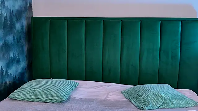 melody gepard online show from September 25, 2025, 9:29 pm