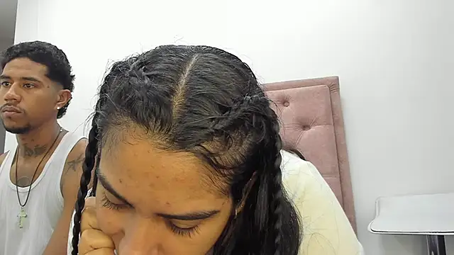 Snapshot of violet_and_myers chatting on September 10, 2025, 1:33 pm violet and myers online show from September 10, 2025, 1:33 pm