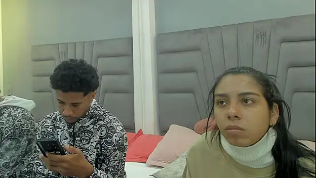 Snapshot of violet_and_myers chatting on October 7, 2025, 11:51 am violet and myers online show from October 7, 2025, 11:51 am