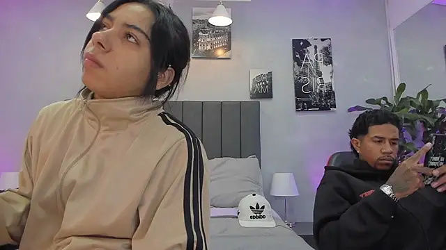 Snapshot of violet_and_myers chatting on October 25, 2025, 11:29 am violet and myers online show from October 25, 2025, 11:29 am