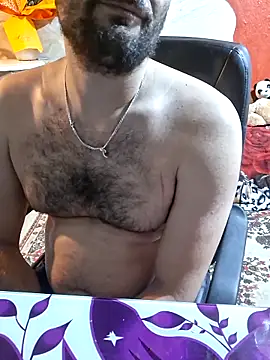 qSensi online show from December 18, 2025, 2:17 am