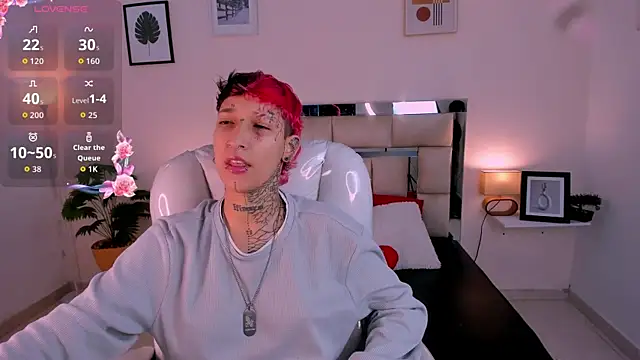 Snapshot of Luci_Rose chatting on September 18, 2025, 12:51 pm Luci Rose online show from September 18, 2025, 12:51 pm