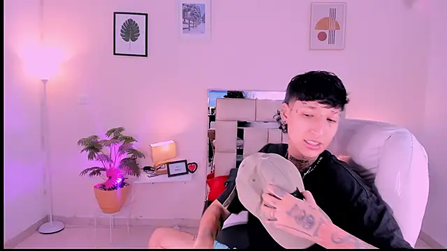 Snapshot of Luci_Rose chatting on September 30, 2025, 3:00 am Luci Rose online show from September 30, 2025, 3:00 am