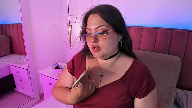 Snapshot of Tessa_Sinclaire chatting on April 9, 2026, 8:14 pm Tessa Sinclaire online show from April 9, 2026, 8:14 pm