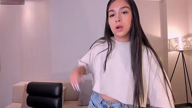 Snapshot of VeronicaBlue chatting on September 25, 2025, 10:41 am VeronicaBlue online show from September 25, 2025, 10:41 am