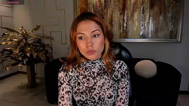 Snapshot of AmberColors_ chatting on September 23, 2025, 7:28 pm AmberColors online show from September 23, 2025, 7:28 pm