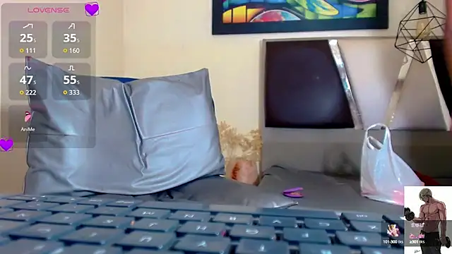 Snapshot of Rachell_Valentina chatting on October 21, 2025, 2:56 am Rachell Valentina online show from October 21, 2025, 2:56 am