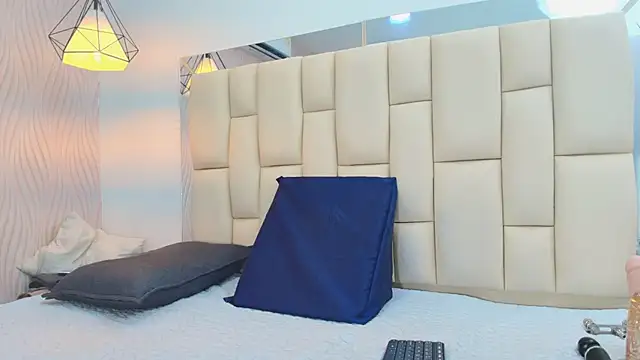 Vero Temptation online show from November 22, 2025, 12:04 pm