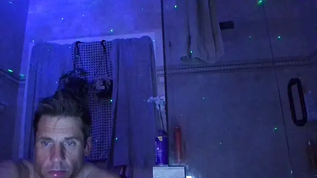 Snapshot of TallDrink11 chatting on October 29, 2025, 6:15 am TallDrink11 online show from October 29, 2025, 6:15 am