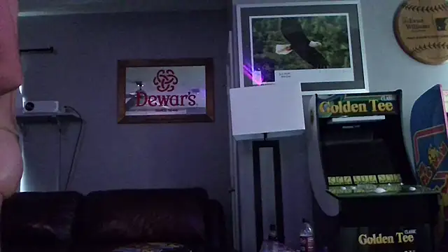 Snapshot of TallDrink11 chatting on November 27, 2025, 1:24 pm TallDrink11 online show from November 27, 2025, 1:24 pm