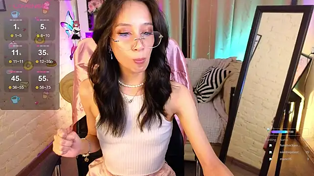 Leya moonlight online show from September 8, 2025, 10:31 pm