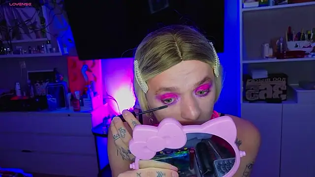 Kkkylie online show from February 3, 2026, 1:16 pm