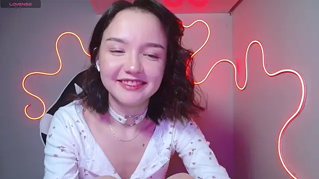 Snapshot of DemiWildcat chatting on October 3, 2025, 11:29 am DemiWildcat online show from October 3, 2025, 11:29 am