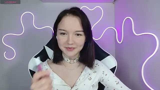 Snapshot of DemiWildcat chatting on November 5, 2025, 10:15 am DemiWildcat online show from November 5, 2025, 10:15 am