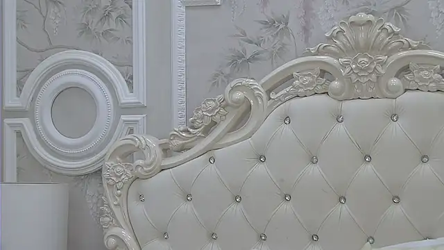 Snapshot of EllieFrosty_ chatting on October 9, 2025, 6:06 pm EllieFrosty online show from October 9, 2025, 6:06 pm