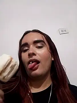 Snapshot of Maylu_Fox chatting on September 28, 2025, 2:39 am Maylu Fox online show from September 28, 2025, 2:39 am