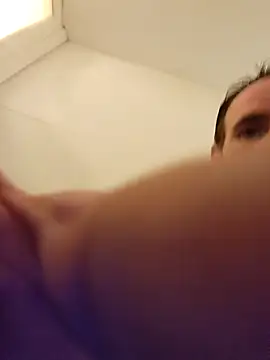 Mcnlrdam online show from October 18, 2025, 5:46 pm