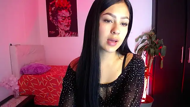 heidy 01 online show from February 4, 2026, 12:33 pm