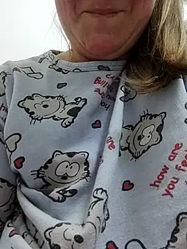 Snapshot of Kiss_Eva chatting on February 10, 2026, 5:17 pm Kiss Eva online show from February 10, 2026, 5:17 pm