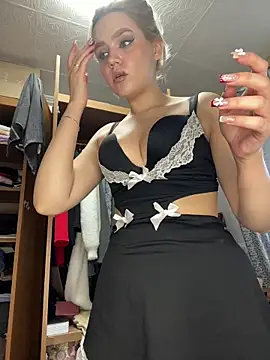 April Purr online show from April 25, 2026, 1:36 pm
