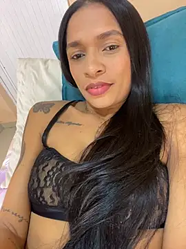 Snapshot of Luna025 chatting on September 28, 2025, 5:24 am Luna025 online show from September 28, 2025, 5:24 am