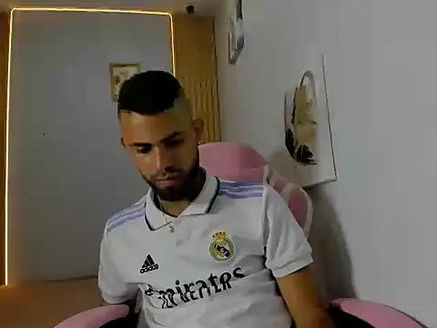 Snapshot of adri_sexboy229 chatting on September 9, 2025, 1:38 am adri sexboy229 online show from September 9, 2025, 1:38 am