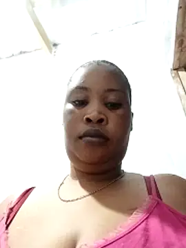OCEANSQUITERXXX online show from May 2, 2026, 2:27 am