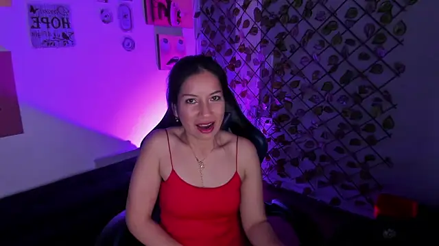 Megan Collinss  online show from January 31, 2026, 7:23 pm