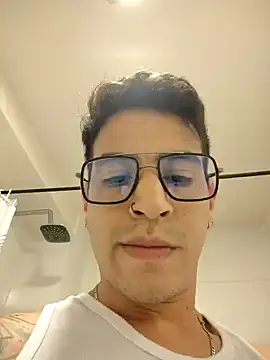 Juann-cock online show from September 26, 2025, 11:53 pm