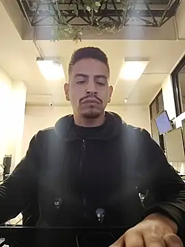 Juann-cock online show from June 25, 2026, 5:12 am