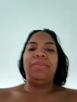 CloeeHills  online show from September 20, 2025, 8:32 pm