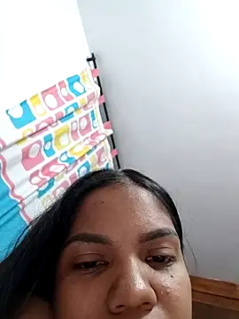 CloeeHills  online show from October 9, 2025, 3:37 am