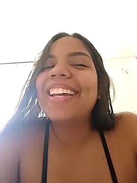 CloeeHills  online show from October 16, 2025, 3:13 pm