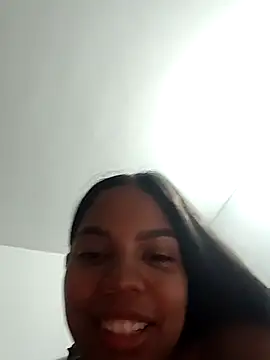 CloeeHills  online show from October 17, 2025, 3:20 am