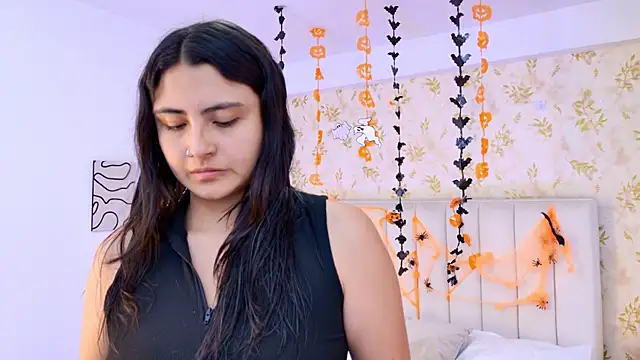 Snapshot of Celeste_Ackerman chatting on October 23, 2025, 8:07 pm Celeste Ackerman online show from October 23, 2025, 8:07 pm