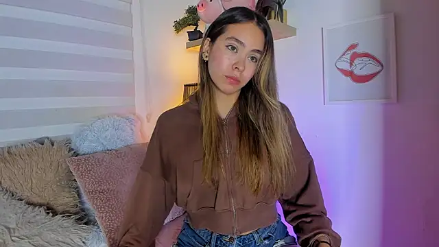 sara madrid online show from May 3, 2026, 12:11 pm