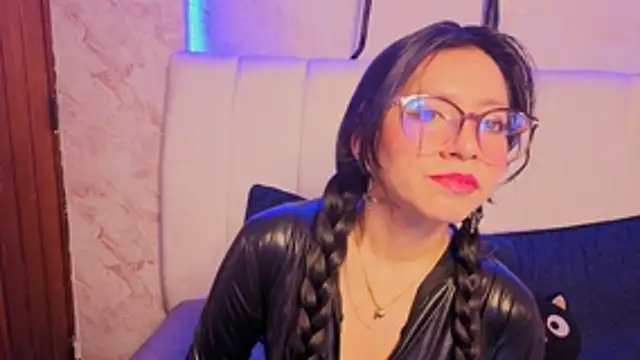 VioletxBloom online show from November 23, 2025, 11:37 pm