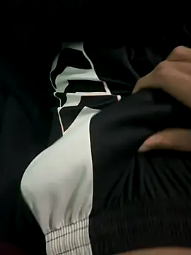 monster20cm online show from November 13, 2025, 11:58 pm